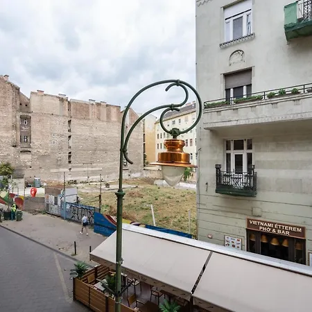 Peachy Homes Budapest