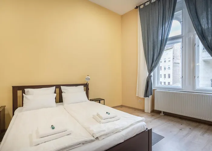 Peachy Homes * Budapest